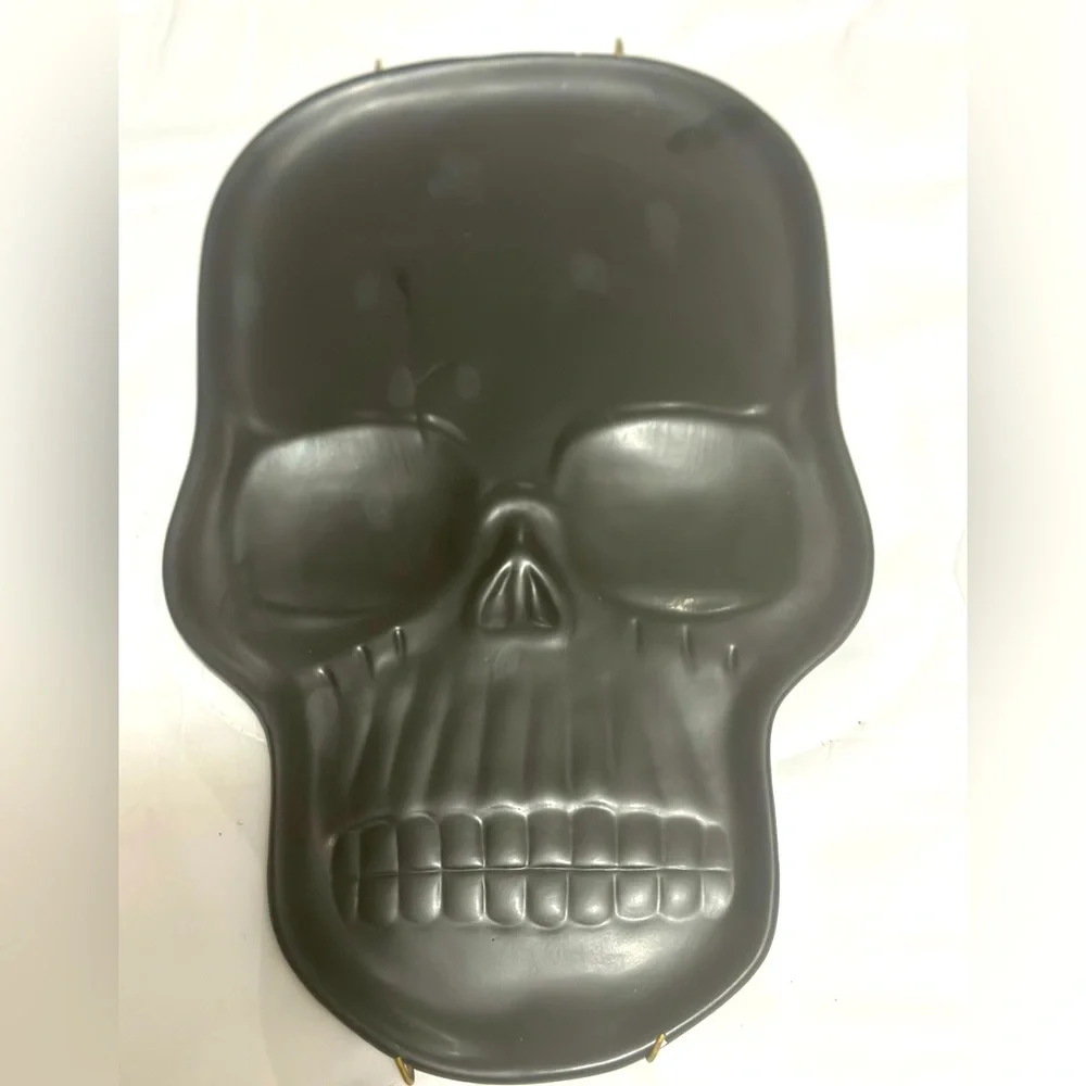 SKULL serving dish
